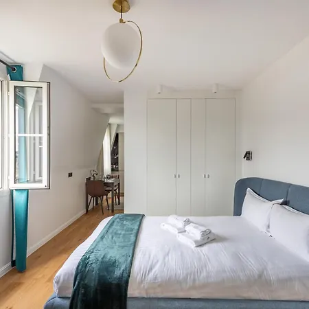 Luxurious Flat In The Center *