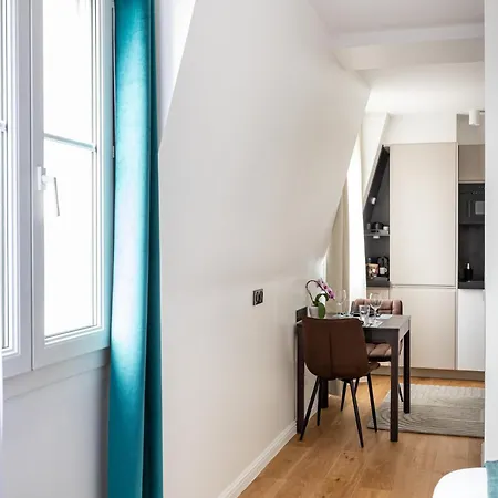 Luxurious Flat In The Center פריז