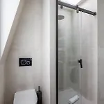 Luxurious Flat In The Center Апартаменты *